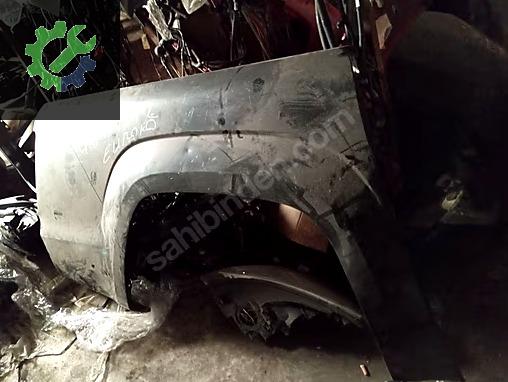 VOLKSWAGEN AMAROK SAG ARKA CAMURLUK SİFİR ORJİNAL