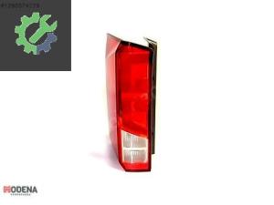 VOLKSWAGEN CRAFTER 2018 STOP LAMBASI SIFIR 7C0945095 / 7C0945096