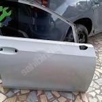 VOLKSWAGEN GOLF8 SAG ON KAPİ BEYAZ