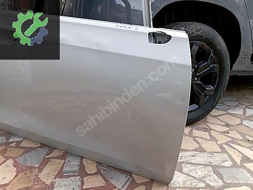 VOLKSWAGEN GOLF8 SAG ON KAPİ BEYAZ
