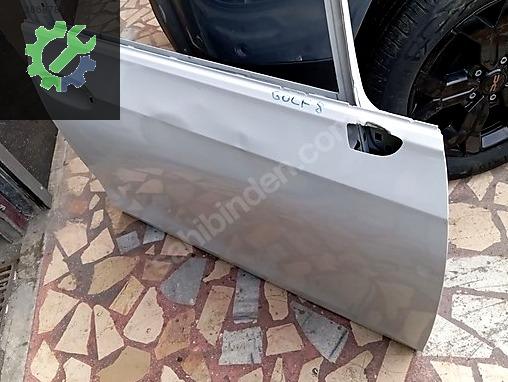 VOLKSWAGEN GOLF8 SAG ON KAPİ BEYAZ