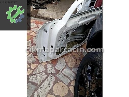 Volkswagen Golf Sağ Ön Kapı çıkma parça