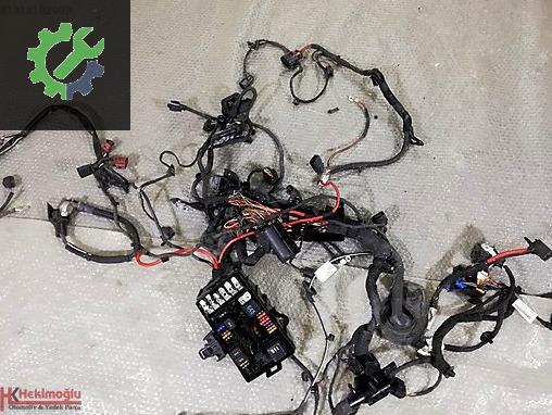 Volkswagen Golf Elektrik Tesisatı çıkma parça