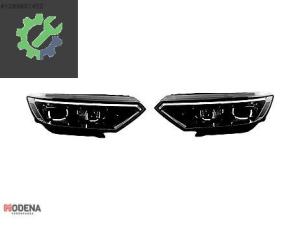 VOLKSWAGEN PASSAT 2019 ELEGANCE DÖNÜŞÜM KAYAR LED FAR SETİ SIFIR