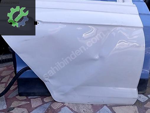 VOLKSWAGEN POLO SAG ARKA KAPİ
