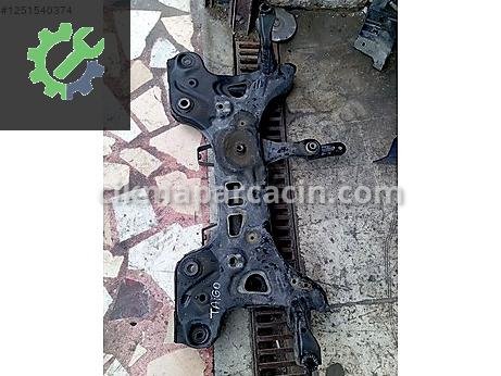 Volkswagen Taigo Radyatör Traversi çıkma parça