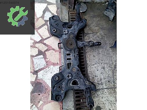 Volkswagen Taigo Radyatör Traversi Çıkma Parça İSTANBUL