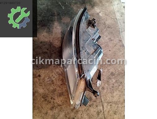 Volkswagen Tiguan Sağ Ön Far 5N1941032AB çıkma parça