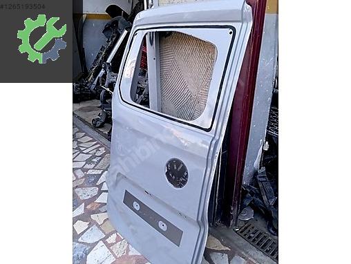 VOLKSWAGEN TRANSPİRTER T9-FORD CUSTOM SOL BAGAJ KAPAGİ
