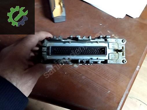 VOLKSWAGEN TRANSPORTER T4 MOTOR BEYNİ 074 906 021 L