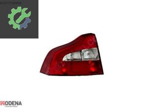 VOLVO S80 2008-2013 ARKA STOP LAMBASI SOL SIFIR 31213379