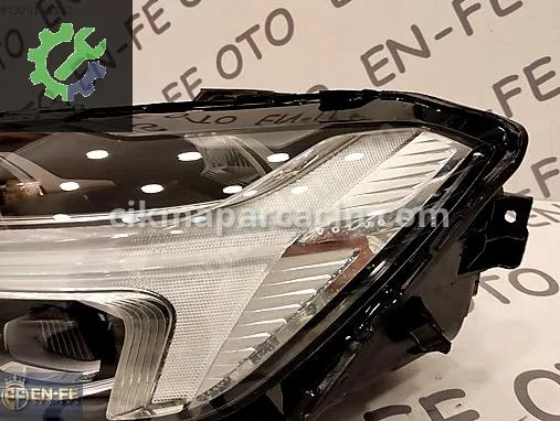 Volvo XC60 Sol Ön Far 31420417 çıkma parça