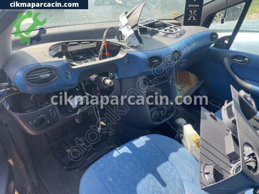 Mercedes-Benz A Serisi Torpido çıkma parça