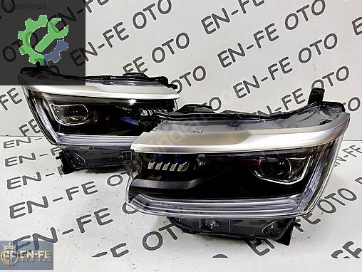 Volkswagen Amarok Sağ Ön Far çıkma parça