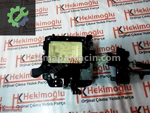 Volkswagen Golf Beyin 02E927770AJ çıkma parça