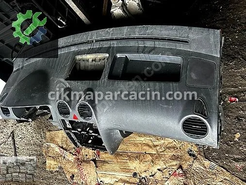 Volkswagen Caddy Torpido çıkma parça