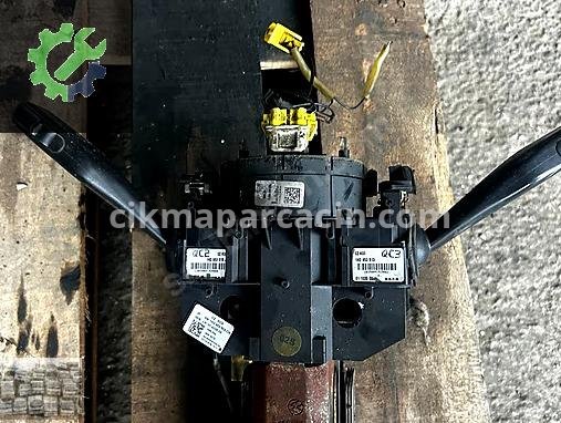 Volkswagen Caddy Silecek Kolu 1K0953503 çıkma parça