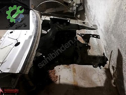 Volkswagen Caddy Marşpiyel Sacı çıkma parça