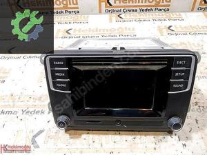 VW CADDY TEYP RADIO CD ÇALAR MULTİMEDYA 1K8 035 150 D 1K8035150D