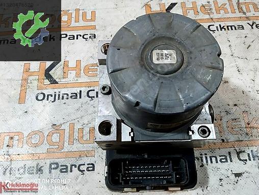 Seat Leon Beyin 7E0614517L çıkma parça