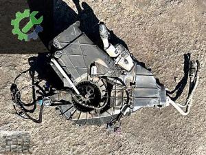 VW CARAVELLE ARKA KLİMA KALORİFER KAZANI KUTUSU