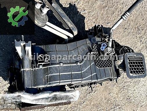 Volkswagen Caravelle Kalorifer Kutusu çıkma parça