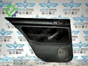 Volkswagen Golf 1997-2004 Çıkma Kapı Döşemesi 1J4868115