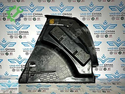 Volkswagen Golf Bagaj 5M0867427G çıkma parça