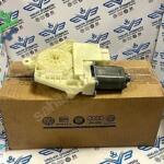 Volkswagen Golf 2012-2016 Sıfır Cam Motoru 5Q4959811A