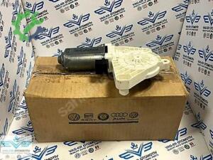 Volkswagen Golf 2012-2016 Sıfır Cam Motoru 5Q4959801B