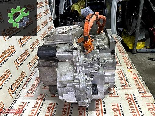 Volkswagen Golf Şanzıman Komple 0EC915471J çıkma parça