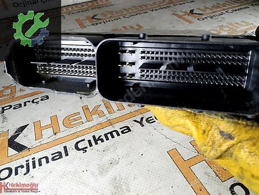 Volkswagen Golf Beyin 04L907309B çıkma parça