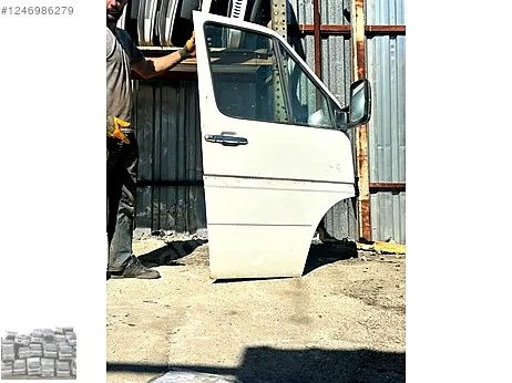Volkswagen LT Kapı Menteşesi çıkma parça