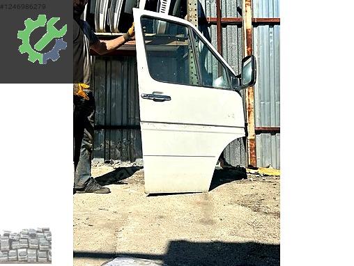 VW LT 35 DOLU SAG ÖN KAPI