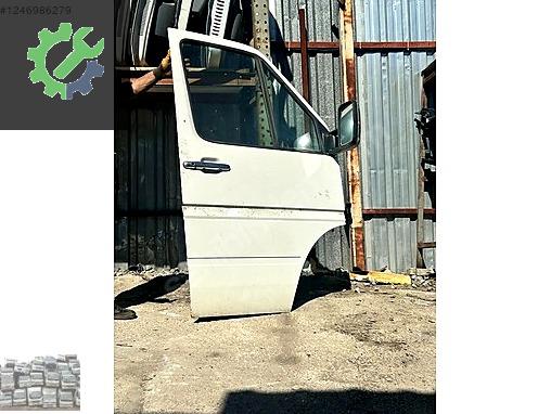 VW LT 35 DOLU SAG ÖN KAPI