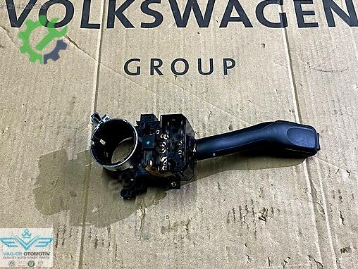 Volkswagen Passat Sinyal Kolu 8L0953513J çıkma parça
