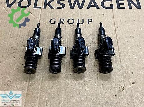 Volkswagen Passat Enjektör 03G130073D çıkma parça