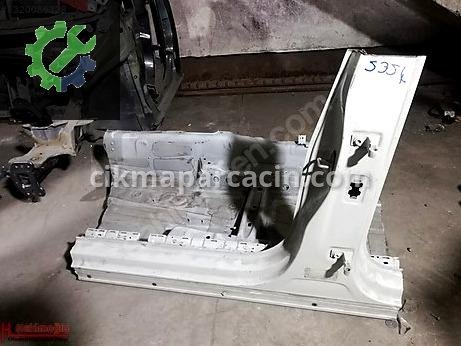 Volkswagen Passat Marşpiyel Sacı çıkma parça