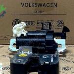 Volkswagen Touran 2015-2020 Sıfır Bagaj 5NA827505