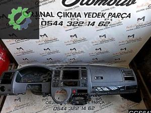 VW TRANSPORTER CARAVELLE ÖN GÖĞÜS TORPİDO VE KAPAĞI ÇIKMA