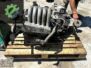 VW TRANSPORTER T4 2.4 MOTOR