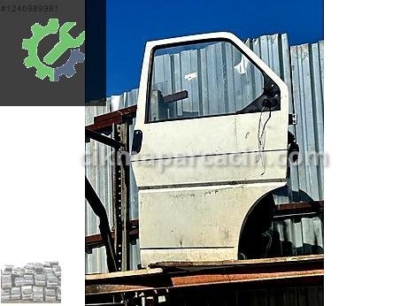 Volkswagen Transporter Kapı Menteşesi çıkma parça