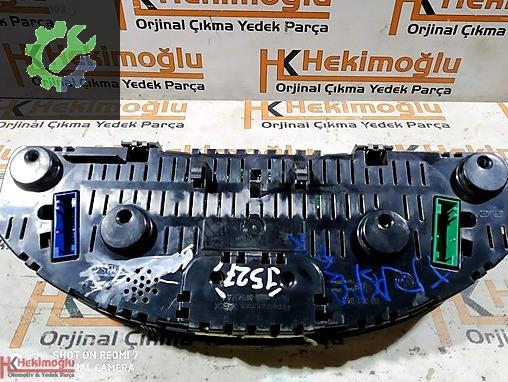 Volkswagen Transporter Gösterge Paneli 88311346 çıkma parça