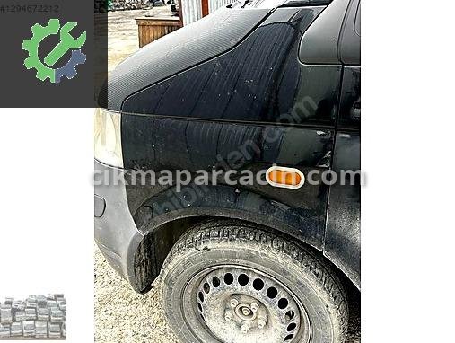 Volkswagen Transporter Çamurluk çıkma parça