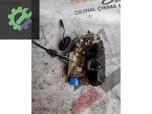VW TRANSPORTER T5 T6 KAPI KİLİDİ ÇIKMA