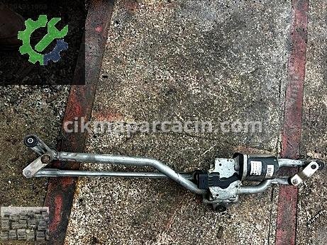 Volkswagen Transporter Silecek Motoru çıkma parça