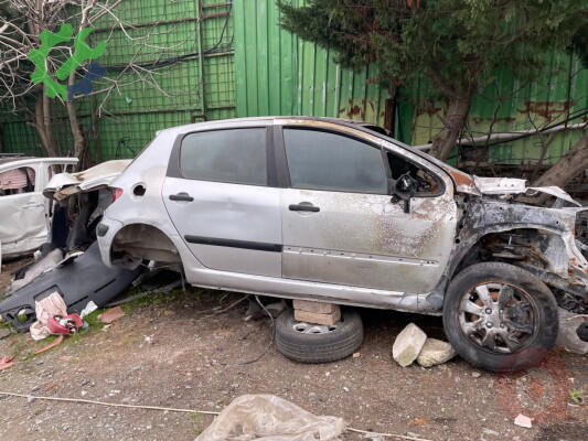 Peugeot 307 Tavan çıkma parça