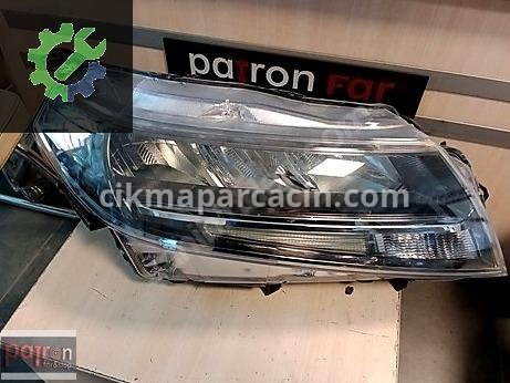 Suzuki Vitara Sağ Ön Far çıkma parça