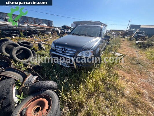Mercedes-Benz ML Far çıkma parça