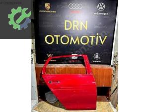 Volkswagen Golf 7-7.5 sağ arka kapı